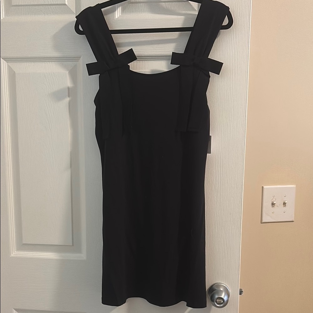 Classic Black Sleeveless Bow-Accent Dress